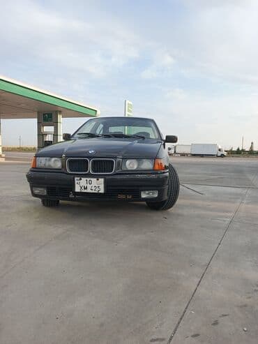 traktor altlıqlı qara qadın bosonojkaları: BMW 3 series: 1.8 l | 1995 il Sedan — 1