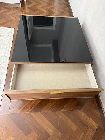 mingəcevir divan: Kvadrat masa, Açılmayan, Təkərsiz, Şüşə, Zəmanətsiz — 2