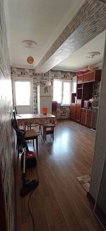 xutor kiraye: Mənzil boş vəziyyətdə kirayə verilir. 3 otaq, 9.2 mərtəbə Diaqnoz tibb — 7