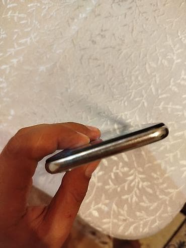 mobile phone: IPhone X, 64 GB, Gümüşü, Qırıq — 7
