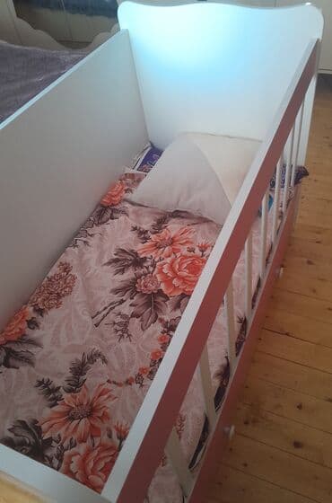 işlənmiş uşaq beşikləri: Oğlan və qız üçün, Yeni, Dördbucaq, Beşik, Dəst ilə, Matras ilə, Yellənmə mexanizm ilə — 2