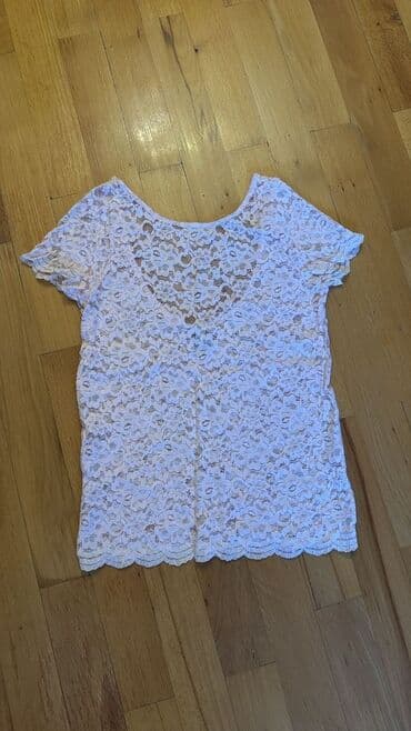 женские черные майки: Açıq çəhrayı rəngdə, qısaqoll, tam şəkildə krujeva işləməli qadın — 1