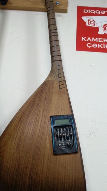 elektro gitara satışı: Sazların satışl - Korpus: təbii ağacdan, armudvari forma - Uzun sap — 4