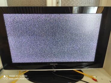 samsung s4 mini ekrani: İşlənmiş Televizor Samsung LED ekran 82" HD (1366x768), Ünvandan götürmə — 4