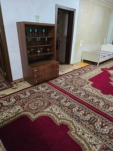 kiraye evler 2025 ecemi: Ev Gəncə şəhəri Əziz Əliyev küç 30 ünvanında yerləşir. Köhnə — 9