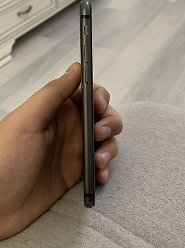 ucuz iphone 7: IPhone 8, 64 GB, Black Titanium — 5