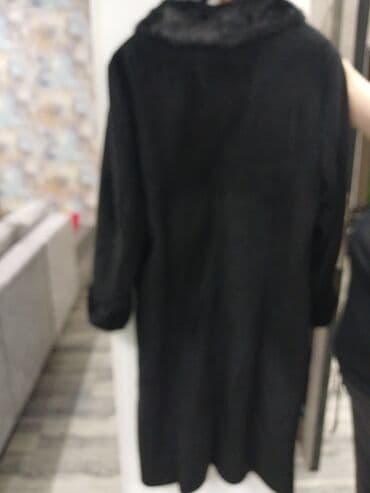 Mercedes-Benz: Palto, L, rəng - Qara — 2