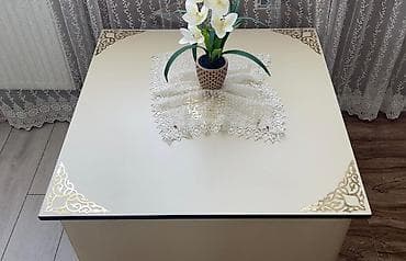 bağ stolları: Jurnal masası, Açılmayan, Kvadrat masa — 1