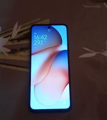 azerbaycan iphone 14: Bele təzədir ustada olmayıb - Ekran: Tam ekran dizayn, ön kameraya — 1