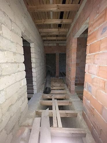 daxili kreditle evler: 220 kv. m, 4 otaqlı, Qaz, İşıq, Su — 1