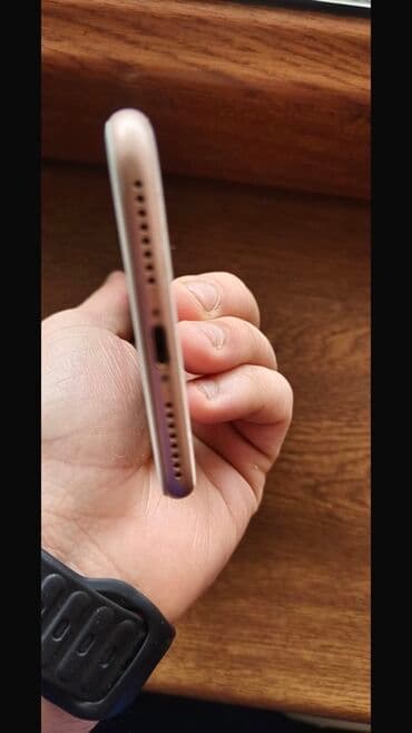 macbook ikinci el: IPhone 8 Plus, Серебристый, Отпечаток пальца — 10