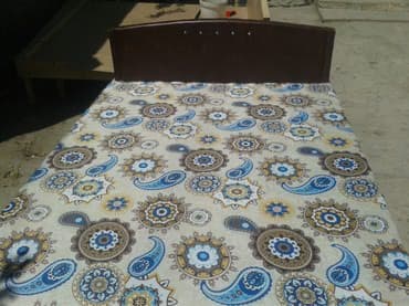 təzə taxt: Taxt
teze 2 neferlikdir
tam mohkem — 4