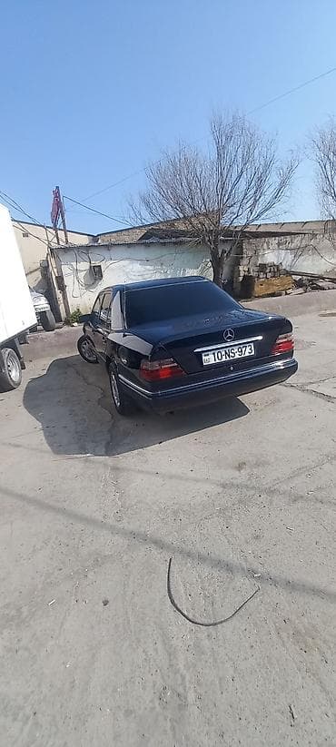 190e mercedes: Mercedes-Benz W124: 2.3 l | 1997 il Sedan — 3