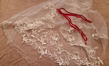 Xonça: Gəlin örtüyü (fata) və aksesuar dəsti. Gəlinim magazasįndan alįnıb 300 — 2