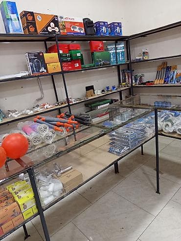 MAQAZAYA SATİCİ XANİM TELEB OLUNUR.Məişət və santexnika aksesuarları