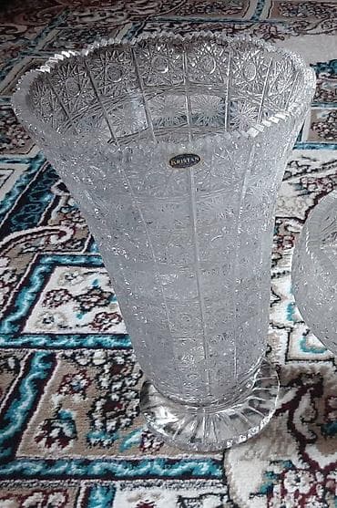 force acar desti: Bir vaza, Xrustal — 3