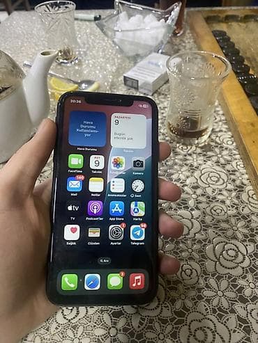 apple imac: IPhone Xr, 128 GB, Qara, Face ID — 1