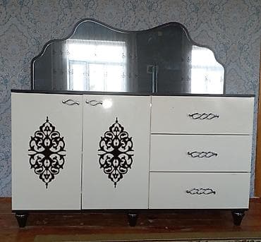 quxna mebeləri: İşlənmiş, Güzgülü — 1