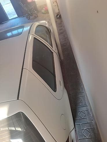 brabus disk: Volkswagen Golf IV, ağ rəng, 5 qapılı hetçbek. Texniki xüsusiyyətlər — 7
