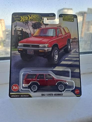 Hot Wheels Premium – Boulevard seriyasından 1993 Toyota 4Runner — 1