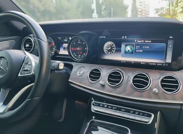 s class yan guzgu: Mercedes-Benz 2019, 2019 il, Orijinal — 3