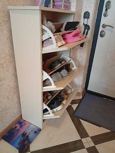 acilan kreslolar: 3 qapılı, Ağ, Digər material Ayaqqabı dolabı — 1