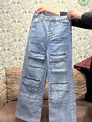 14-15 yaşa uyğun şalvardir. Geniş kəsimli, açıq mavi — 1