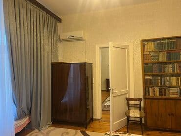 Kirayə mənzillər: Сдается квартира в районе Азнефть,напротив 6 школы. 3 /4 этаж3 — 7