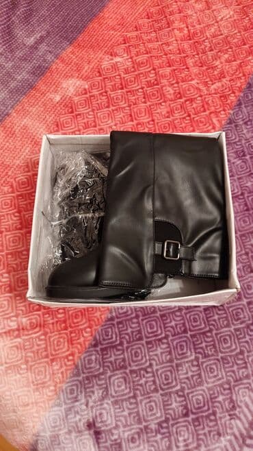 qadınlar üçün gümüşü sırğalar: Ölçü: 37, rəng - Qara, Yeni — 2