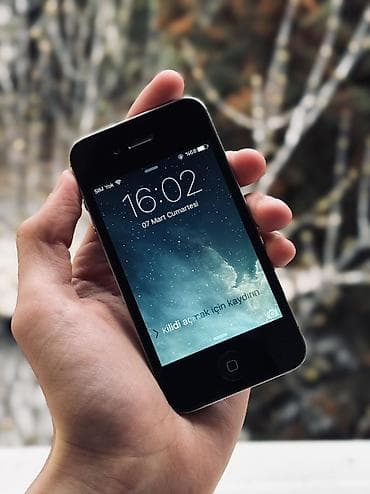 Компьютеры, ноутбуки и планшеты: IPhone 4S, 32 ГБ, Черный — 1