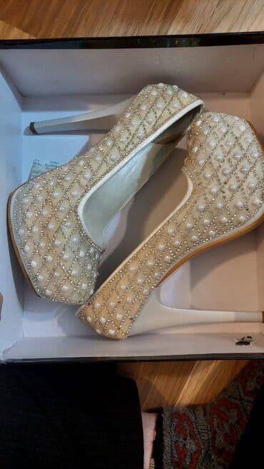 женские шлепанцы на каблуке: Туфли, Размер: 38, Б/у — 2