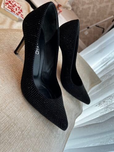 derihan ayakkabı: Tuflilər, Ölçü: 39, rəng - Qara, İşlənmiş — 4