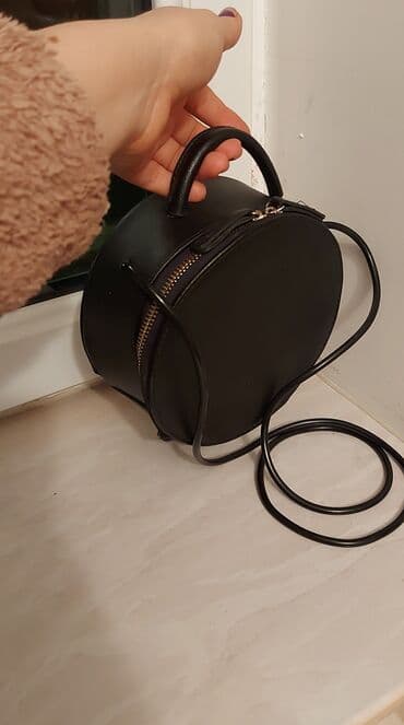 hermes cantası: Sumkalar ela veziyetdedir yumru 8 az digeri 6 az barter — 1