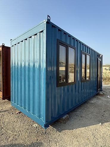 Контейнеры: Mavi rəngli modul/konteyner otaq - Ölçü təxmini: 6 m uzunluq, 2.4 m — 1