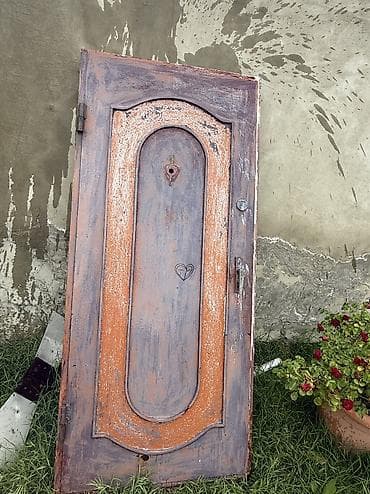Ağır qapıdır, keyfiyyətlidir, sadəcə kosmetikası gedib. Real alıcıya — 4