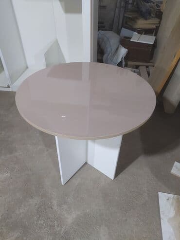 icareye pub restoran: Jurnal masası, Açılmayan, MDF, Yumru masa — 1