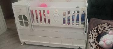 Oğlan və qız üçün, İşlənmiş, Dördbucaq, Beşik, Dəstsiz, Matras ilə, Yellənmə mexanizmsiz