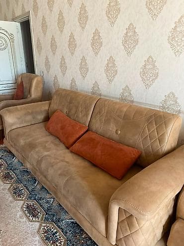 İşlənmiş, Klassik divan, Qonaq otağı üçün, Açılan, İtaliya — 4