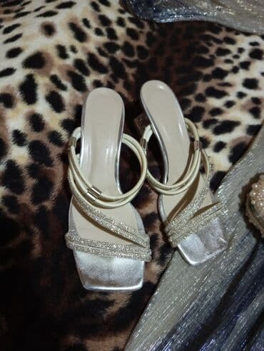 Kürklər: Şam dəsti – ziyafət geyimi, ayaqqabı və çanta - Don: Tam — 8