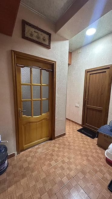 xalqlar dostluğu ev: Məhsul: 2 otaqlı mənzil (daxili fotoşəkillərdə göstərildiyi kimi) — 10