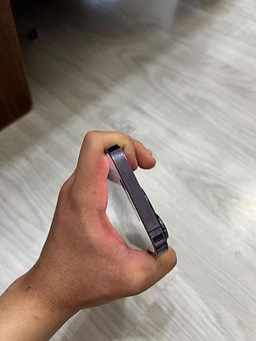 macbook 16 pro: IPhone 14 Pro, Deep Purple, Face ID — 4