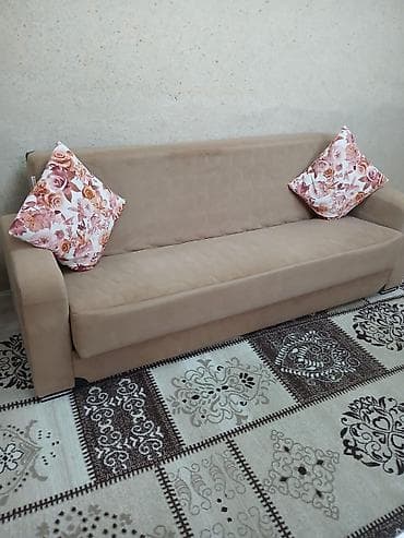 bag divanlari: Divan, Parça — 1