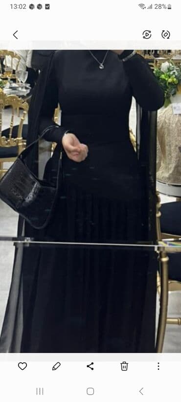 Qazanlar: Qara rəngli zərif gecə/libas - Dizayn: Beli vurğulayan, alt hissədə — 1