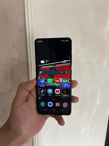 1 saat limitsiz internet: Samsung Galaxy A32, 128 GB, rəng - Qara, Barmaq izi, Face ID — 8