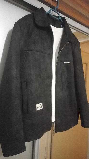 Kurtkalar: Qara rəngli kişilər üçün gödəkçə. 60 manata alınıb, 1 dəfə geyinilib — 2