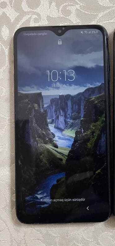 Samsung Galaxy A10, 32 GB, rəng - Qara