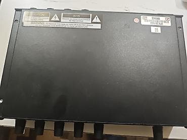 Shure SCM268 Microphone Mixer - 4 kanallı mikrofon mikseri – hər