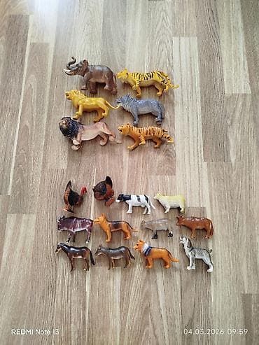 Heyvan oyuncaqları. Böyüklər bir ədədi 2 manat. Balacalar bir ədədi 1