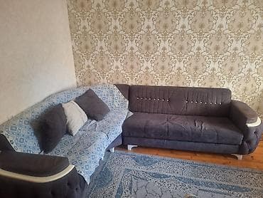 Künc divan dəsti və masa - Dəst: 2 hissəli künc divan. Geniş oturma