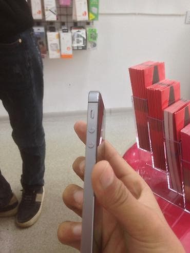 iphone 5s batarya: IPhone 5, 16 GB, Black Titanium, Barmaq izi — 1